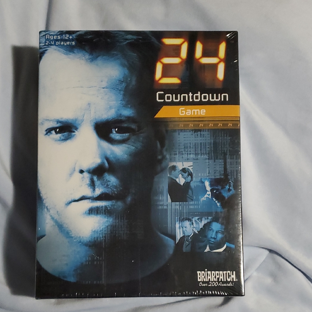 🎉2/$25🎉 NIB 24 Countdown Game